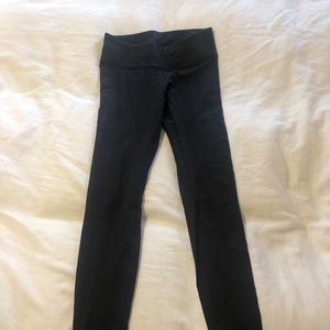 Lululemon size 6 long black leggings